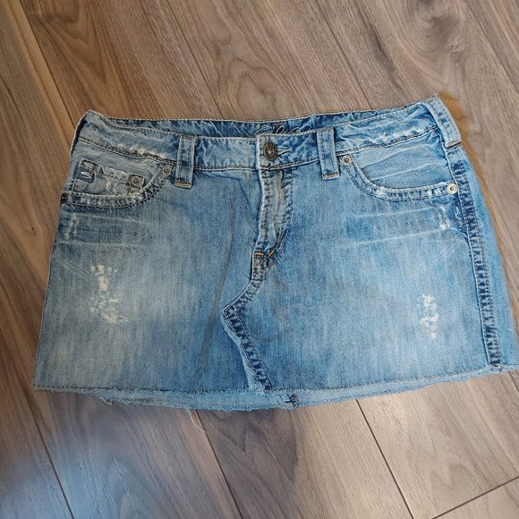 Silver Jeans Dresses & Skirts - ❌️Sold on Alt. Platform❌️Silver Jeans Co. Demin Miniskirt